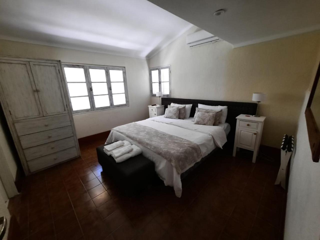 La Masia Chacras de Coria Cameră foto